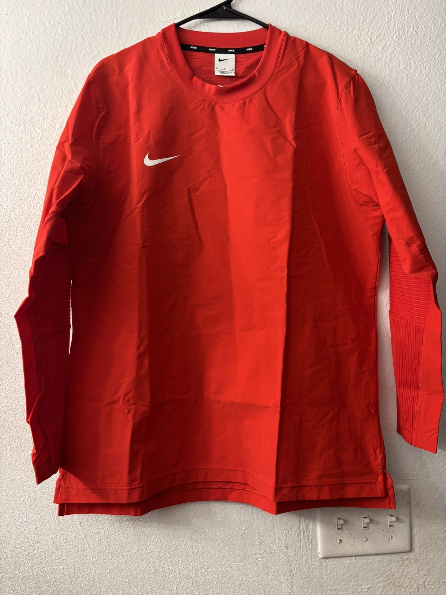 NIKE DRI-FIT LIGHTWEIGHT PULLOVER BASEBALL MEN’S SIZE MEDIUM