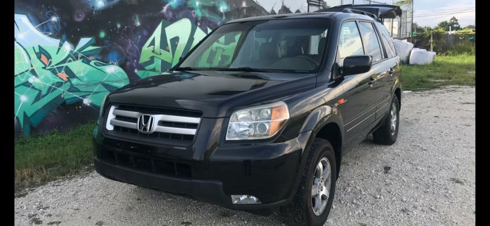 HONDA. PILOT 2006 -3500$