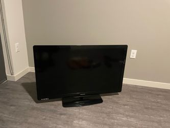 Philips 40” LED TV – Model 40PFL4706/F7