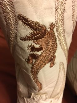 Cowboys leather boots off white color Size 11
