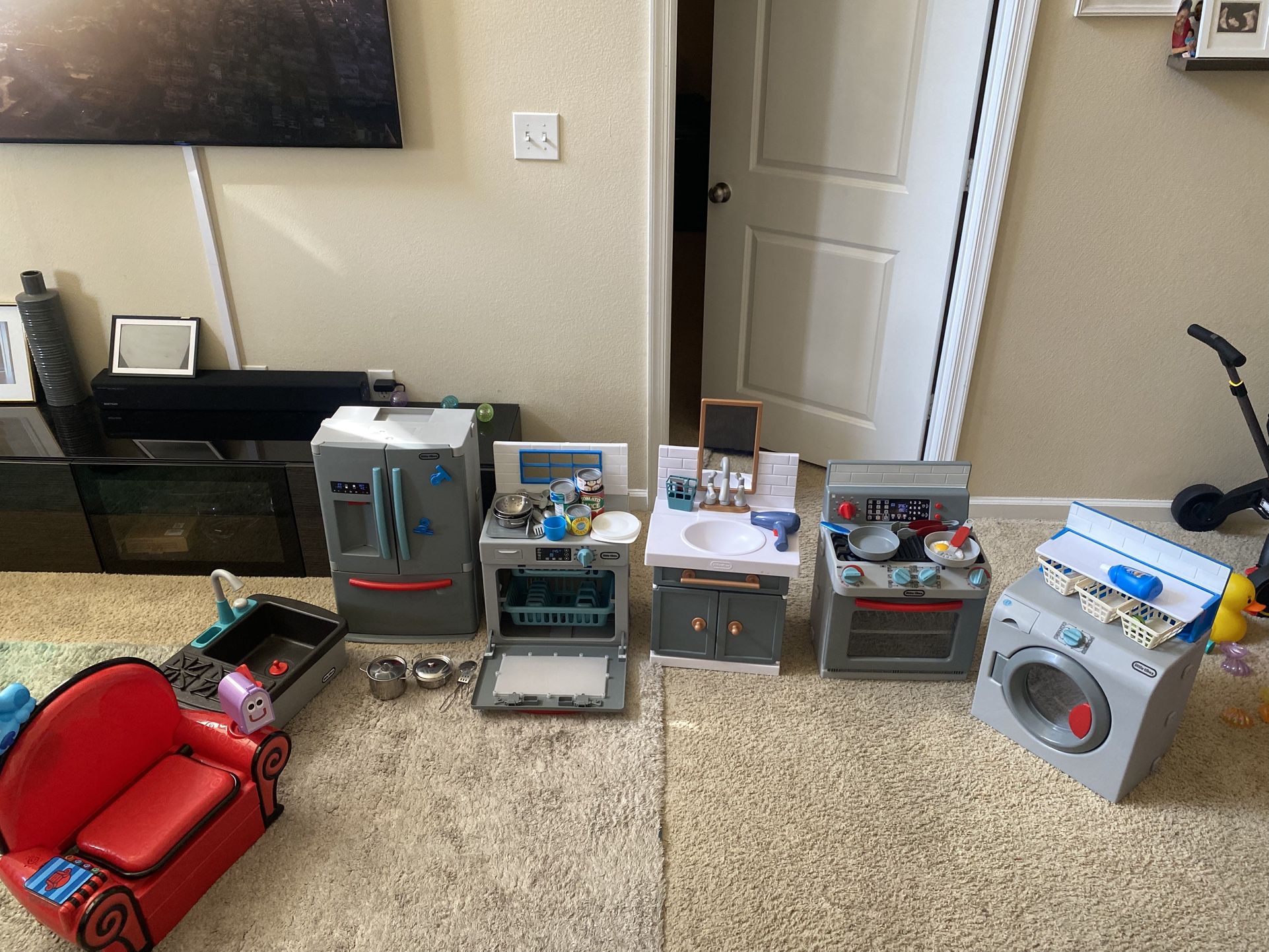 Little Tikes Kid Apartment Play Set