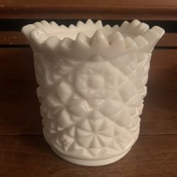 Westmoreland Old Quilt Vase