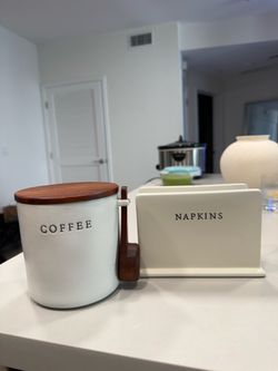 Napkin & coffee container ceramic