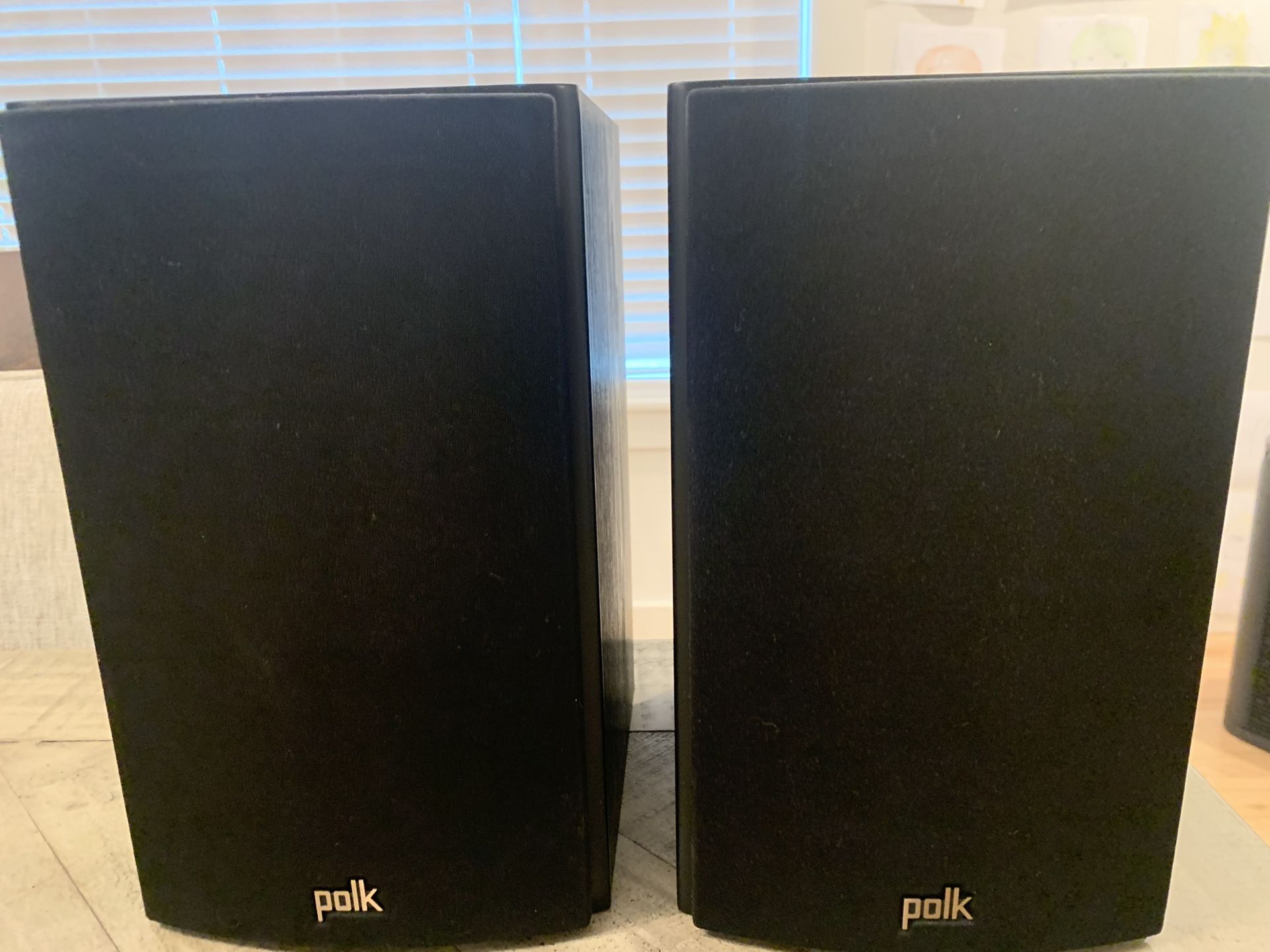 Polk Audio T15 Home Theater Speakers 