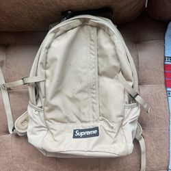 Supreme Camo Backpack for Sale in Port St. Lucie, FL - OfferUp