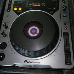 DJ EQUIPMENT