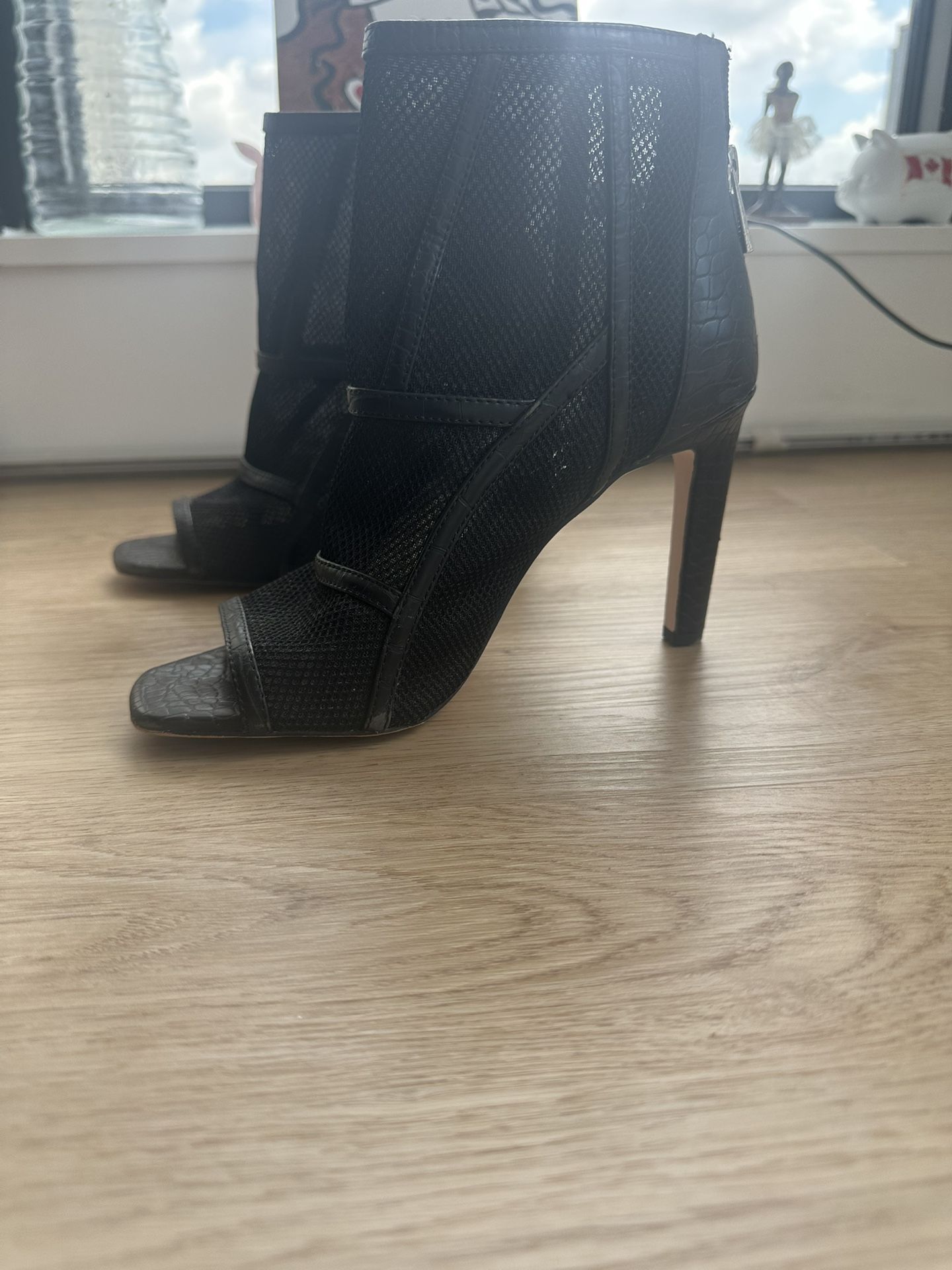 🖤 Mesh Peep-Toe Heels