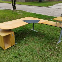 Office Furniture 