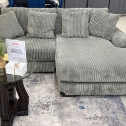 Ashley Lyndyn Living Room Sofa