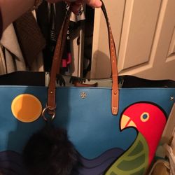 Selling Brand New never used Authentic Tory Burch purse