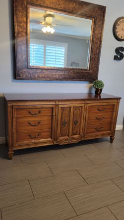 BEAUTIFUL SOLID WOOD MCM LONG DRESSER