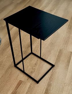 Modern Black C-Table (woodgrain/metal frame)