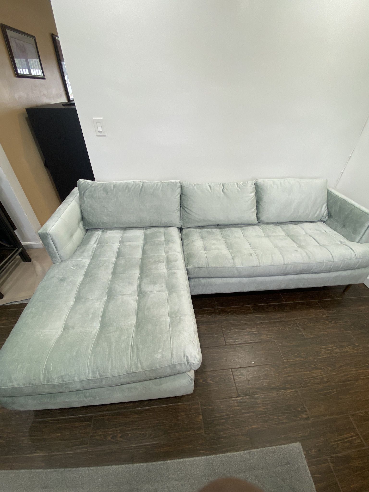 Couch (sectional)