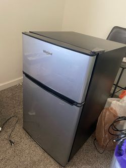 Mini fridge