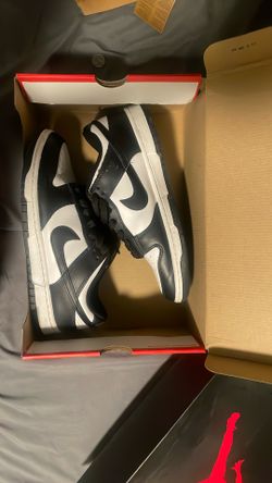 Panda Dunks Nike Size 9.5
