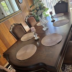 Dining Tables With 6 chairs