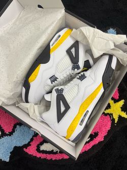 Jordan 4 Tour Yellow