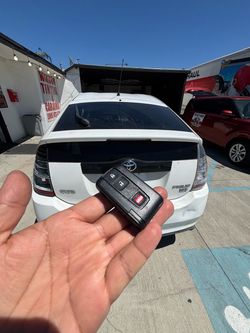 Llaves de autos / car keys and remotes