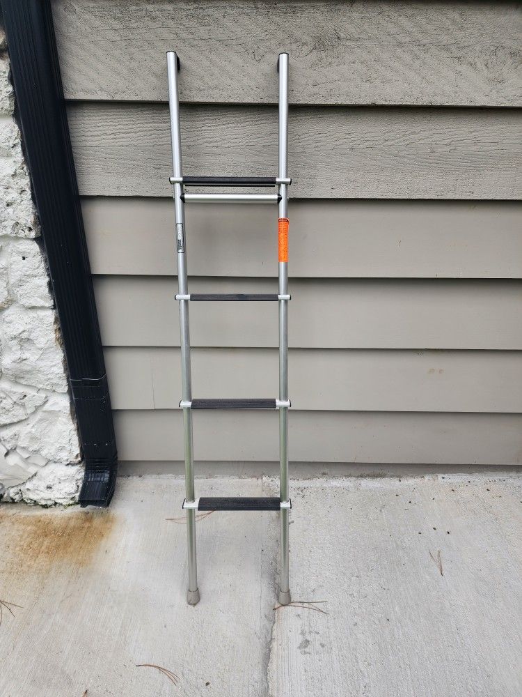 Topline RV Bunk Ladder