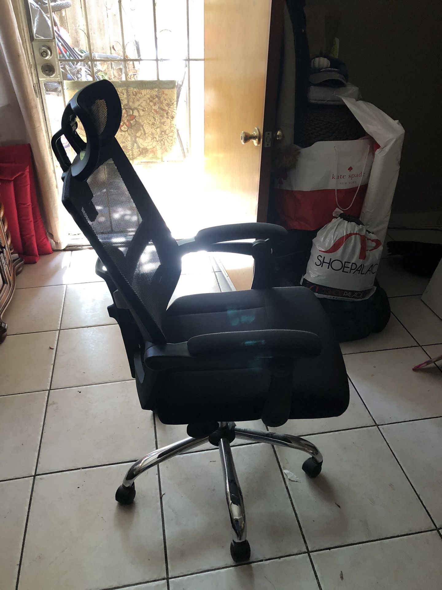 Office Chair with recliner