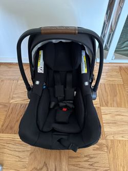 Nuna Pipa lite Rx infant Car seat