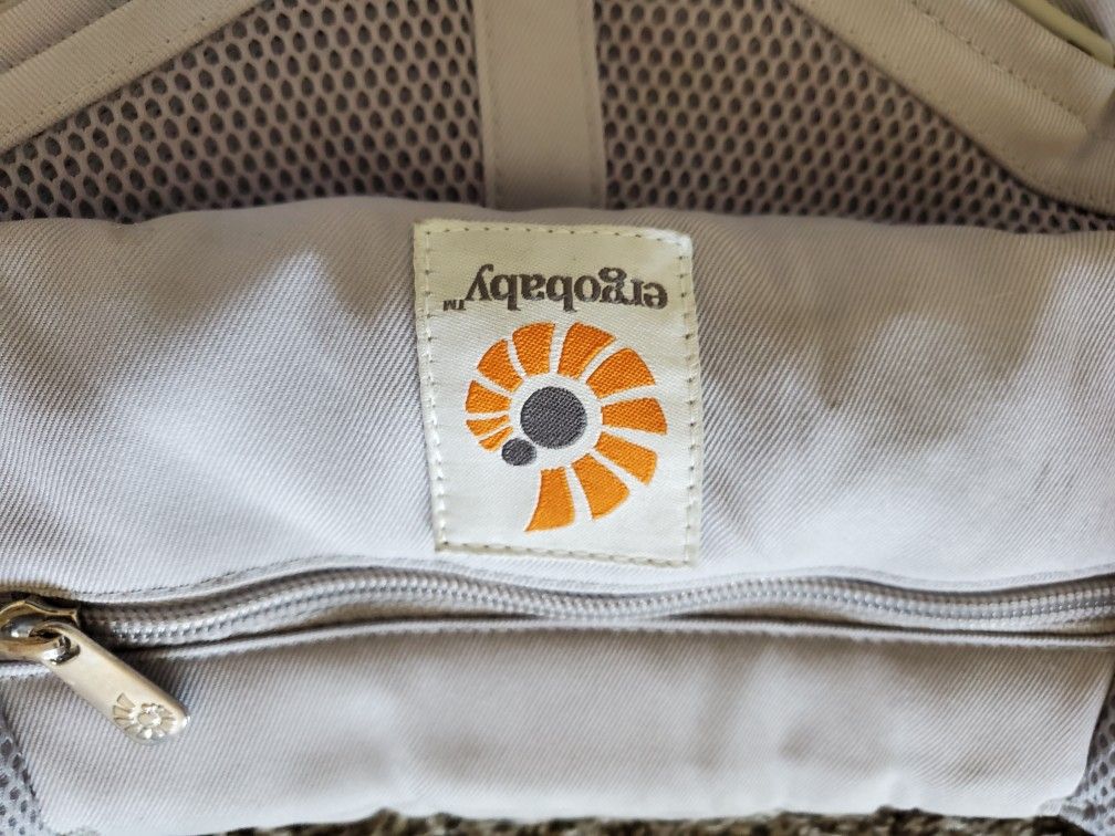 Baby Carrier- Ergo Omni 360