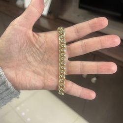 Bracelet Yellow Gold 10k. Cuban Link Hollow
