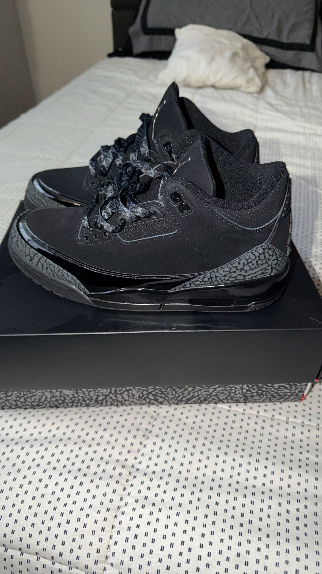 Jordan 3 Black Cat