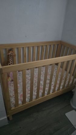 Cuna de bebe or Crib