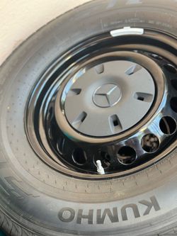2026 Mercedes Sprinter Wheels & Tires (5) with Mercedes Hub Caps (4) only 1500 miles
