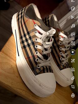 Burberry men shoes size 44