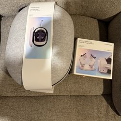 Meta Quest Carrying Case and Charging Dock.