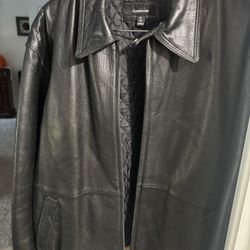 Men’s real leather Colebrook bomber jacket. Crafted with high-quality leather size xl. 