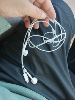 Selling Headphones