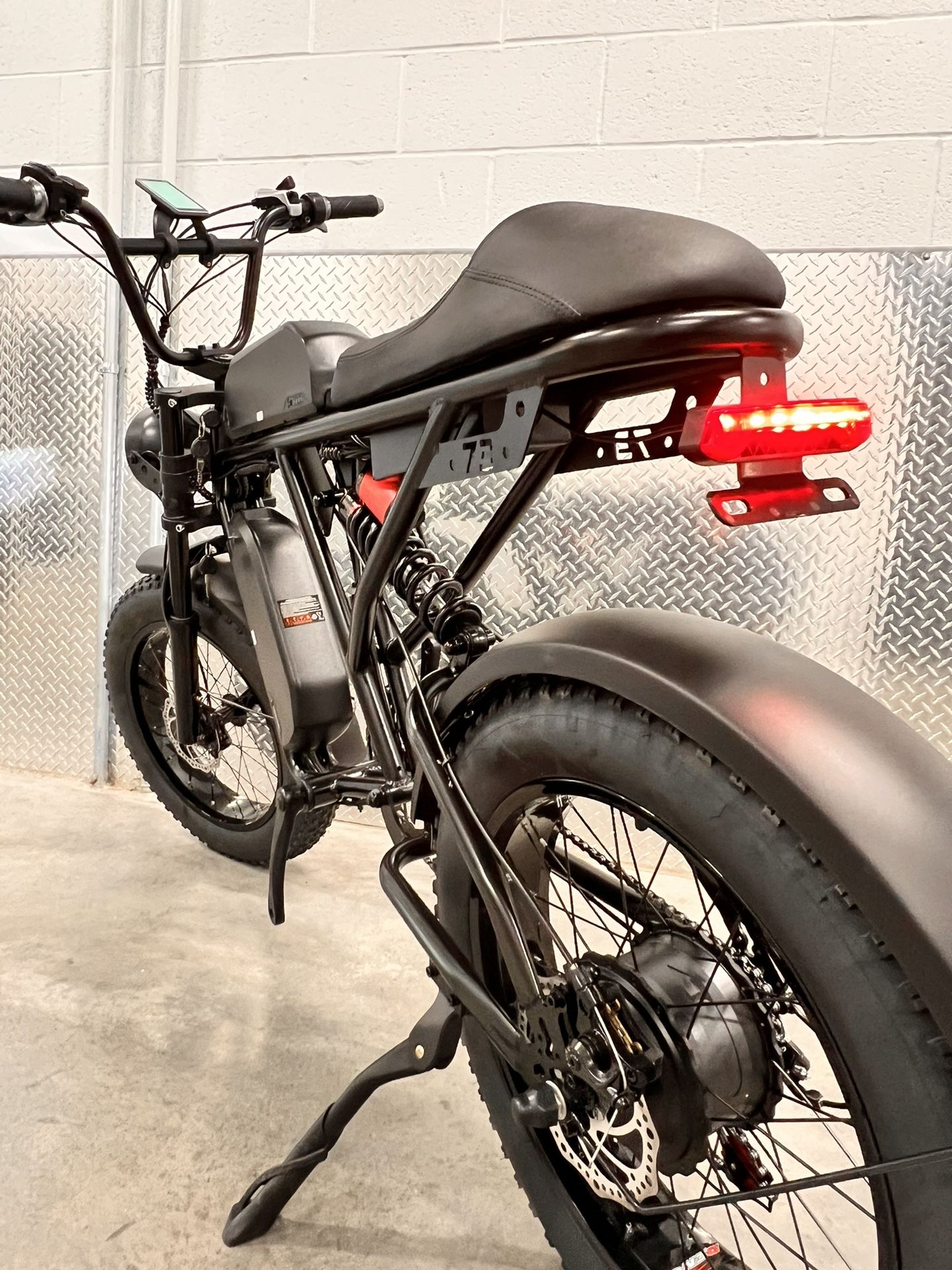750 Watt Dual Battery Electric Ebike, 26ah Total Amp...