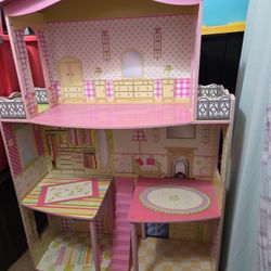 Dollhouses Available Now