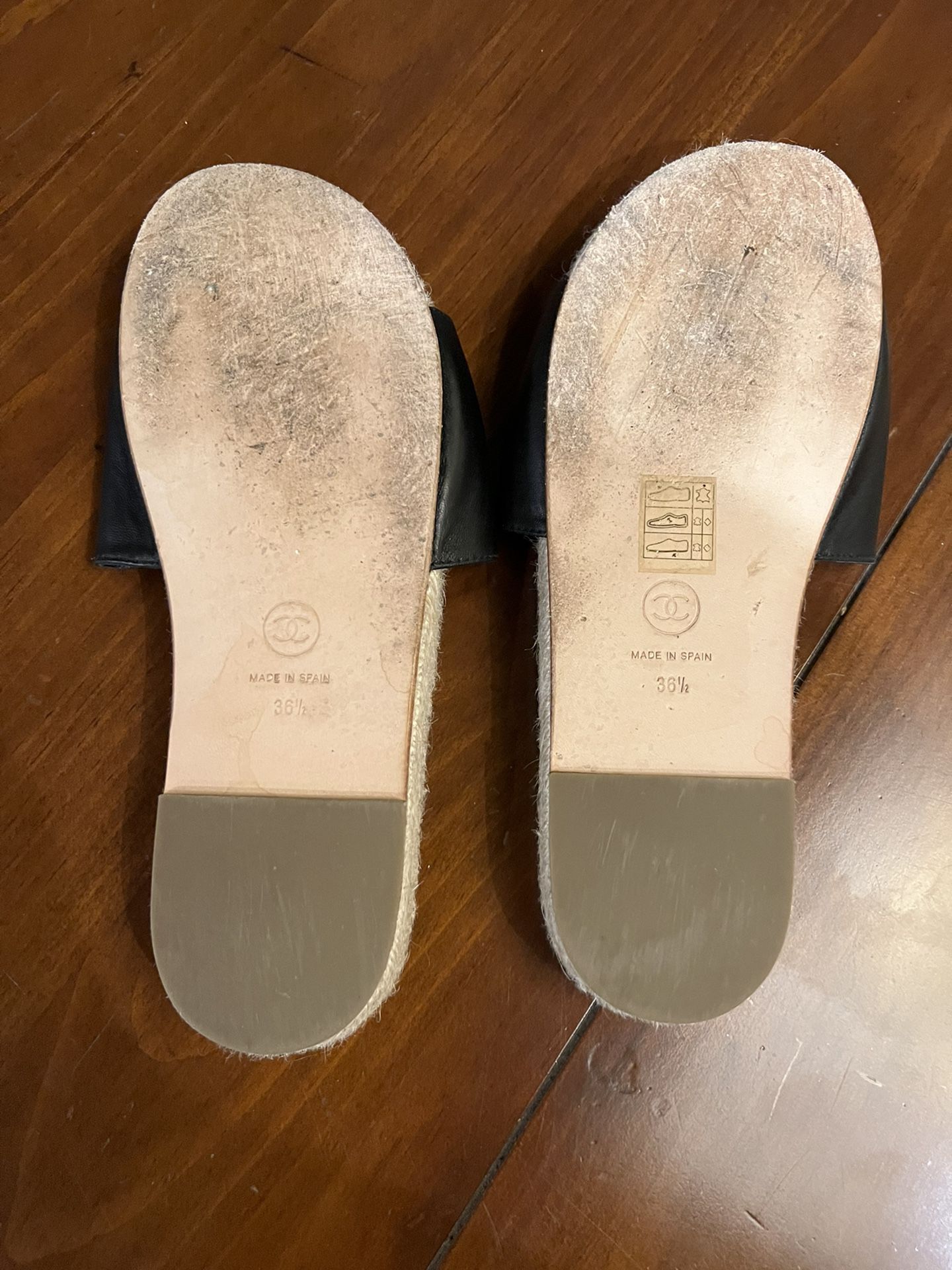 ‘Sold’ CHANEL 2018 White Creme Lambskin Leather Espadrille Mule Sandals 37