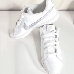 Nike Court Royale Women Athletic & Outdoor Shoes Tennis NEW
