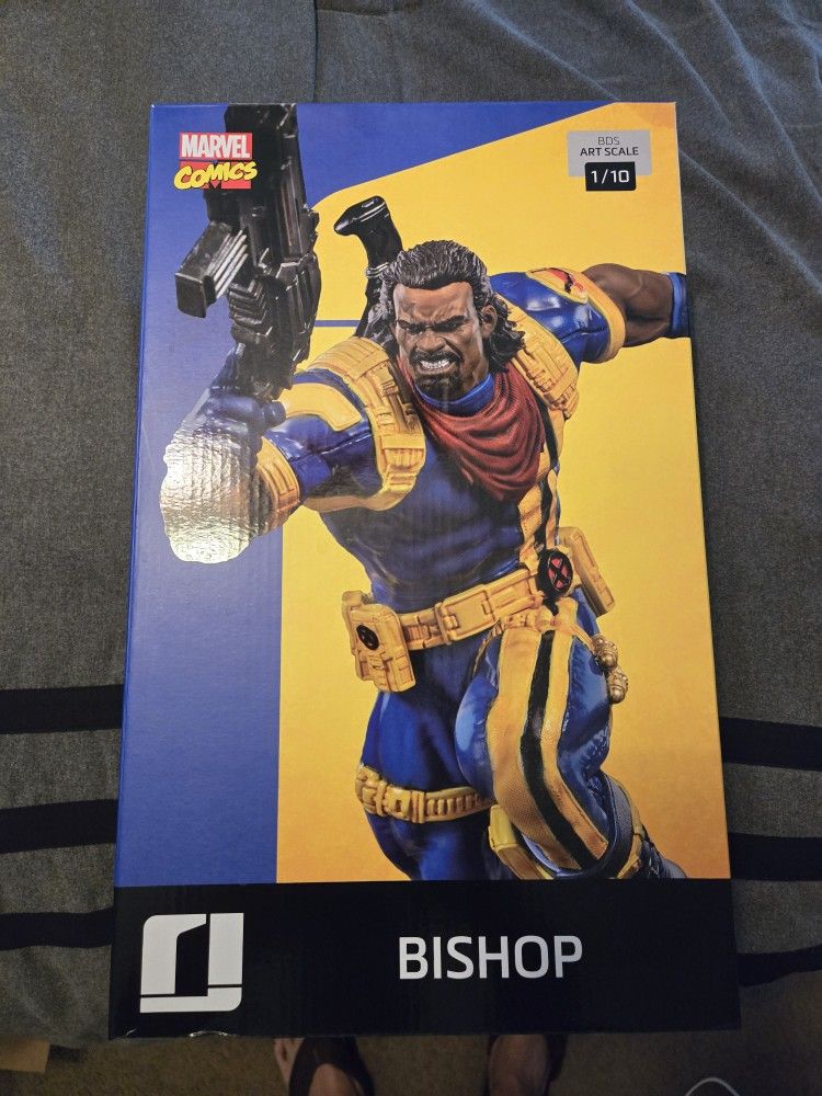 Iron Studios BISHOP Statue