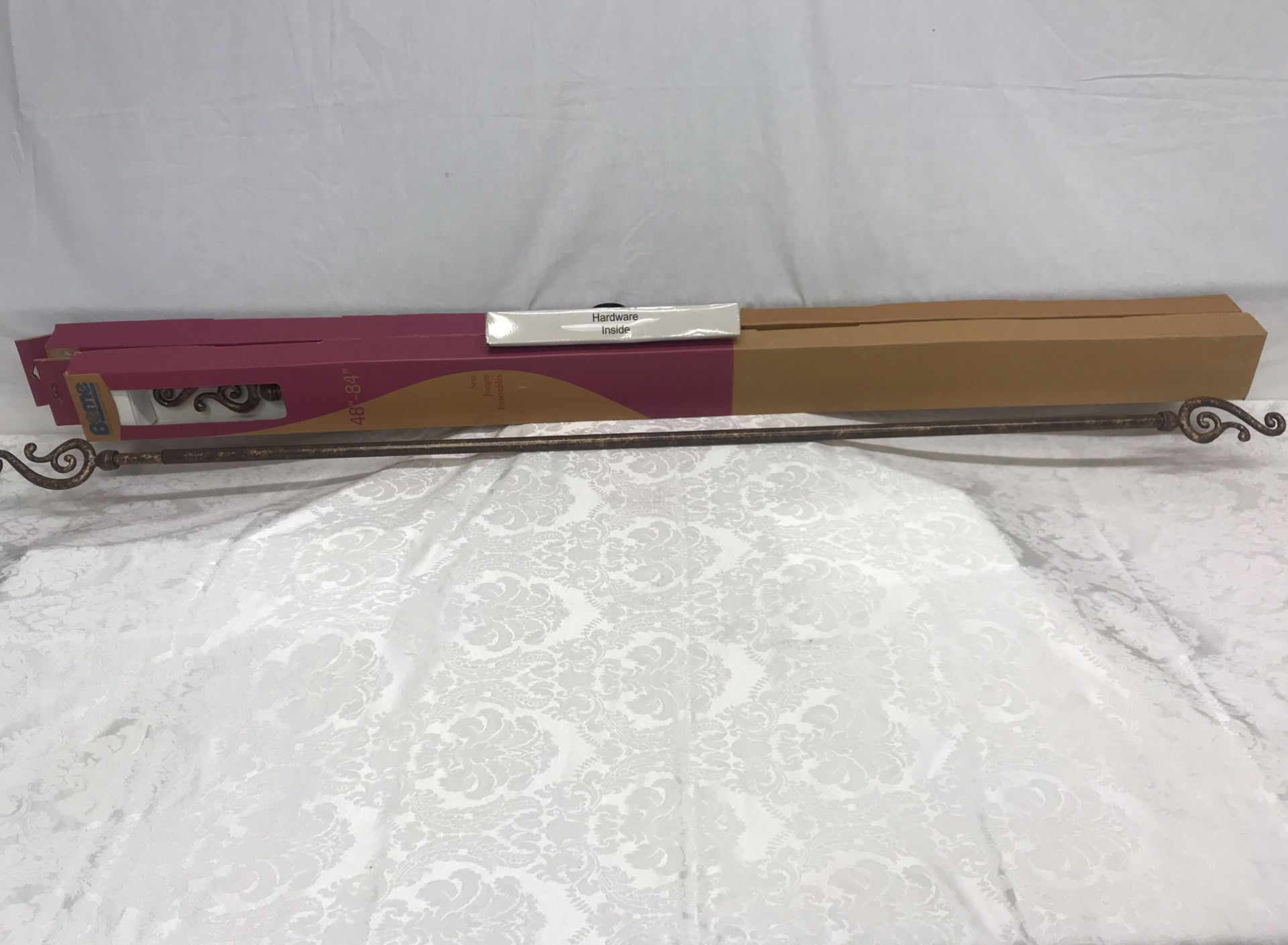 BRAND NEW PAIR OF GOLD LEAF METAL CURTAIN / DRAPERY RODS WITH SCREW IN SCROLLED FINIALS ON EACH END. 48”-84” SEE DESCRIPTION.