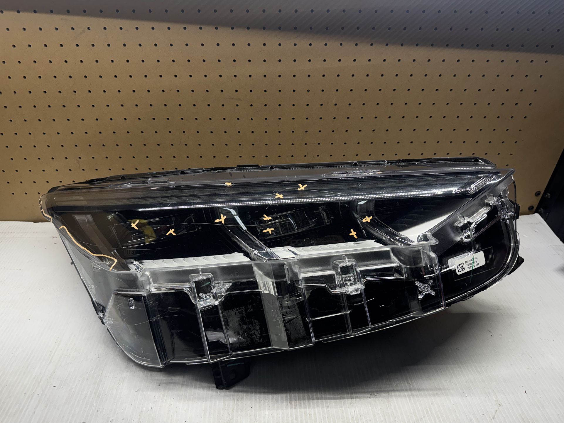 2021- 2024 FORD  MUSTANG MACH- E RIGHT PASSENGER HEADLIGHT FULL LED OEM 