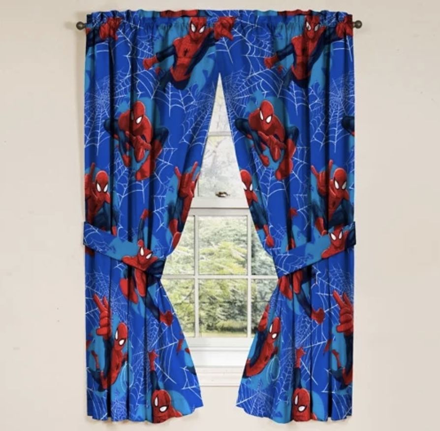 New marvel, Spider-Man novelty animation window panels includes two panels and tie box 42" x 63"