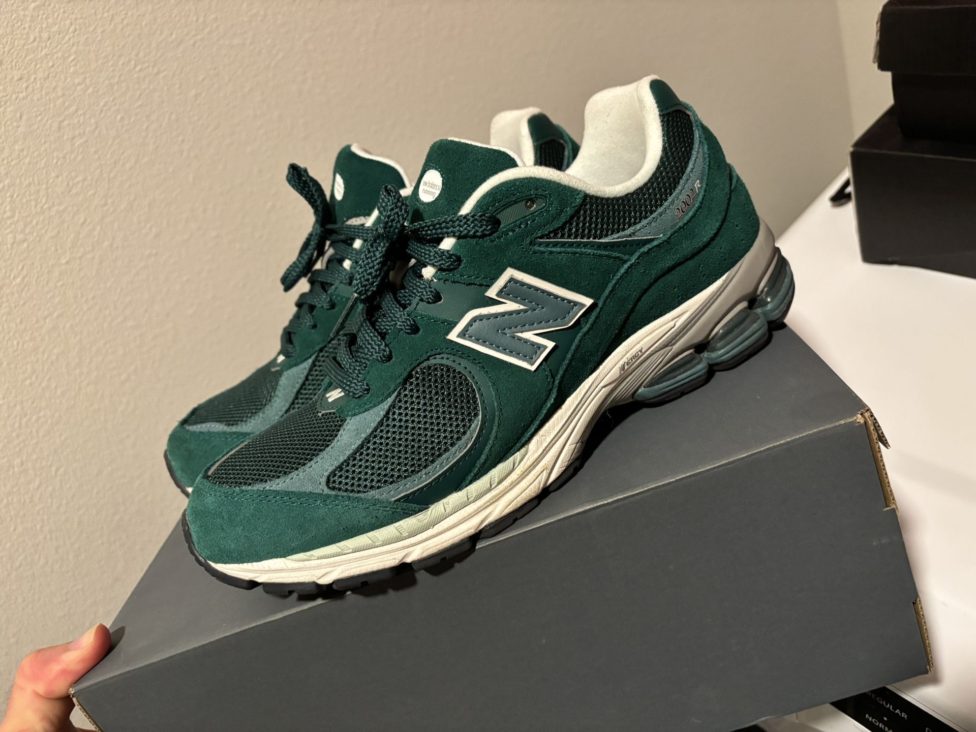 New Balance 2002 R Size 9.5