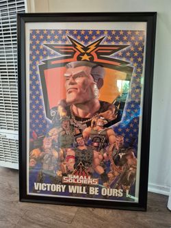 Small Soldiers Canada Poster