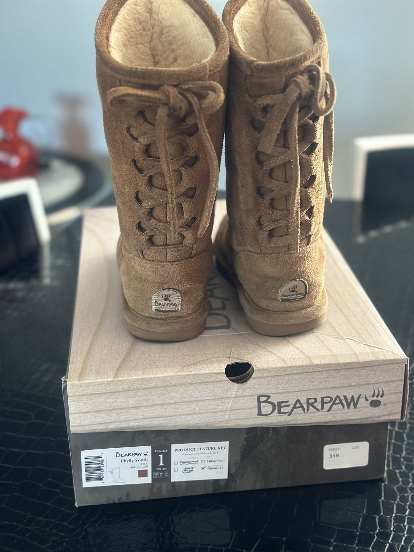 Girls Bear paw Boots