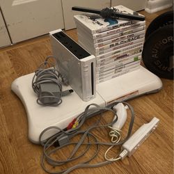 Nintendo Wii Game Bundle