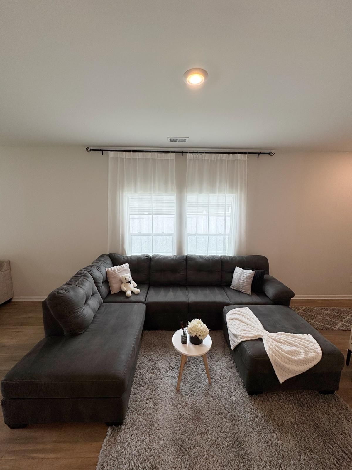 Ashley Furniture 2 Pieces Sectional Couch