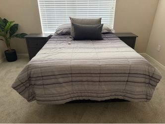 Full size bed