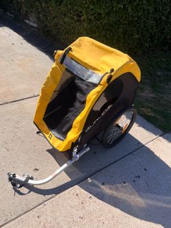 Burley bike trailer and bike hitch