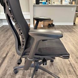 Herman-Miller-Embody